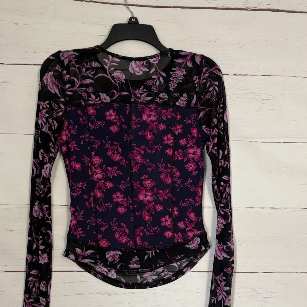 Floral Long Sleeve Mesh Top - Picture 5 of 5